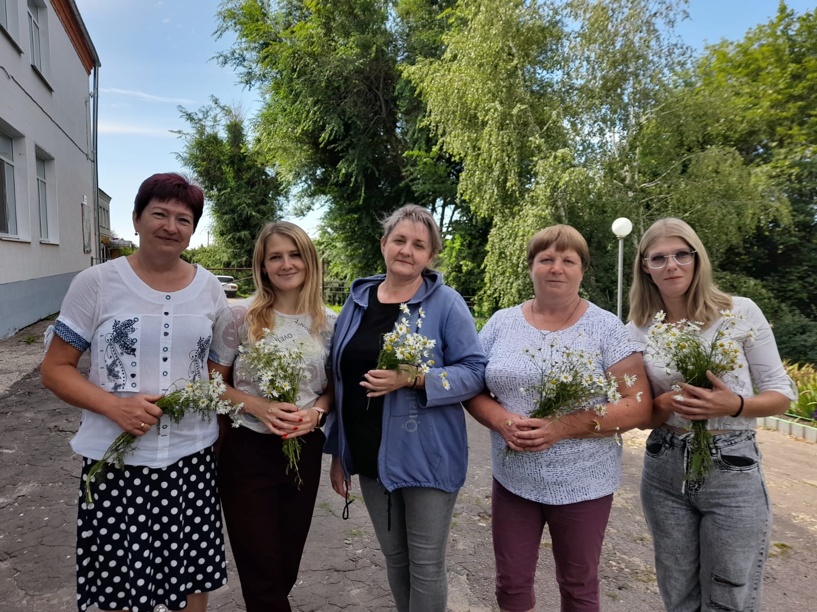Акция &amp;quot;Подари ромашку&amp;quot;.
